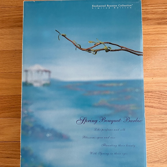 Spring Bouquet Barbie Enchanted Seasons Collection 1994 - Picture 5 of 16